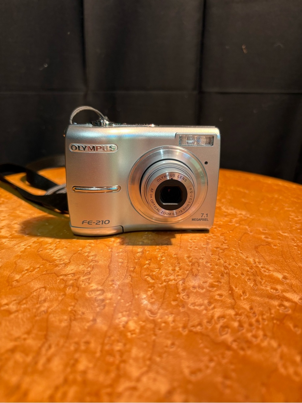 Olympus FE-210 Retro Silver Digicam Bundle W/ Original Data Cable TESTED